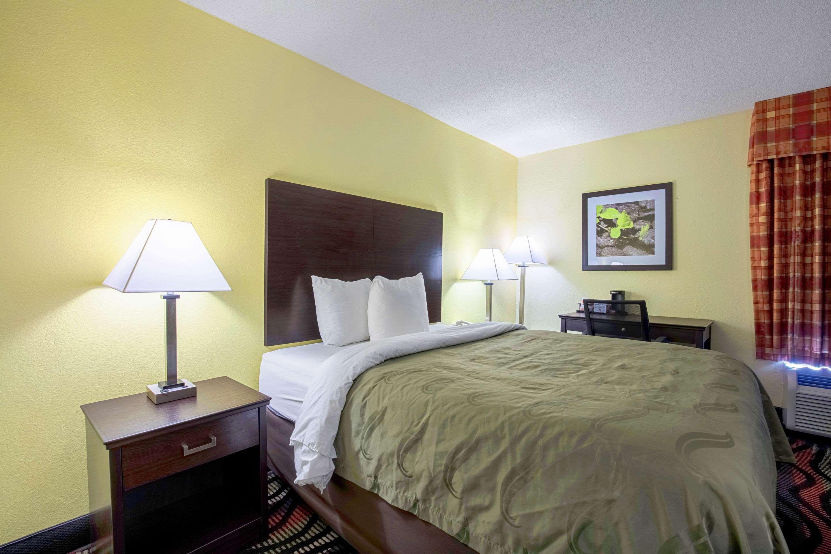 Quality Inn Holly Springs South Exterior photo