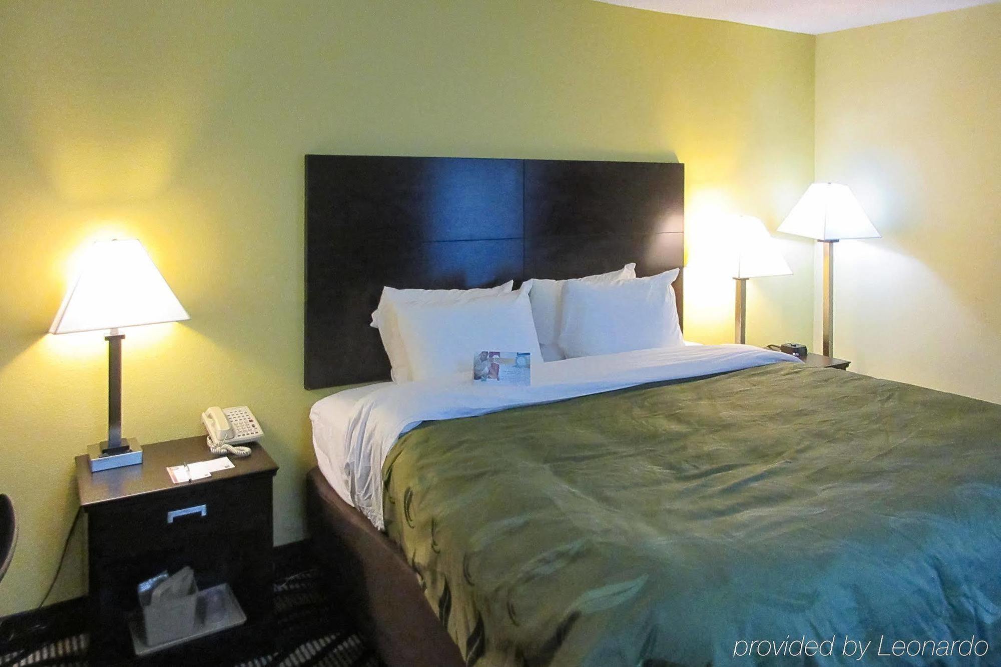 Quality Inn Holly Springs South Exterior photo